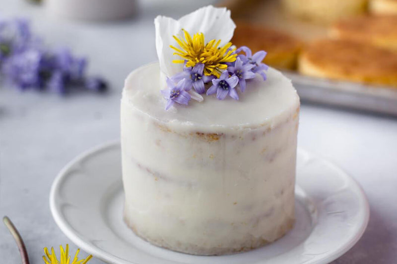Dandelion-Tea Frosted Mini Cakes Recipe | Stash Tea